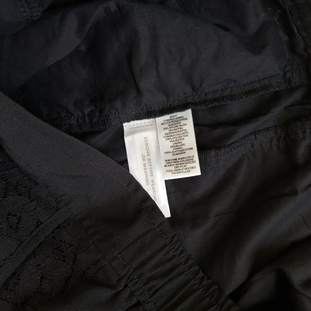 𝅺LOFT Lace Black Shorts With 3 1/2 Inch Inseam